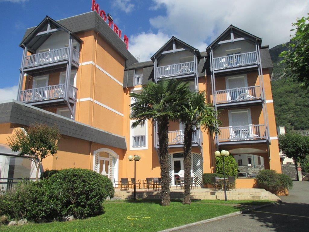 Hotel Chez Pierre D'Agos Exterior photo