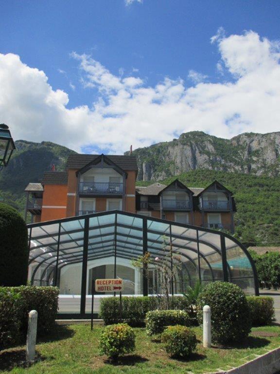 Hotel Chez Pierre D'Agos Exterior photo