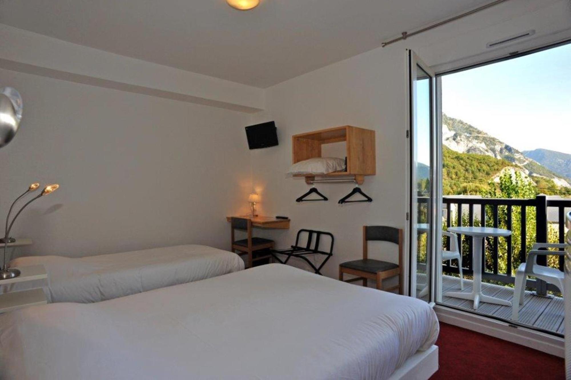 Hotel Chez Pierre D'Agos Room photo